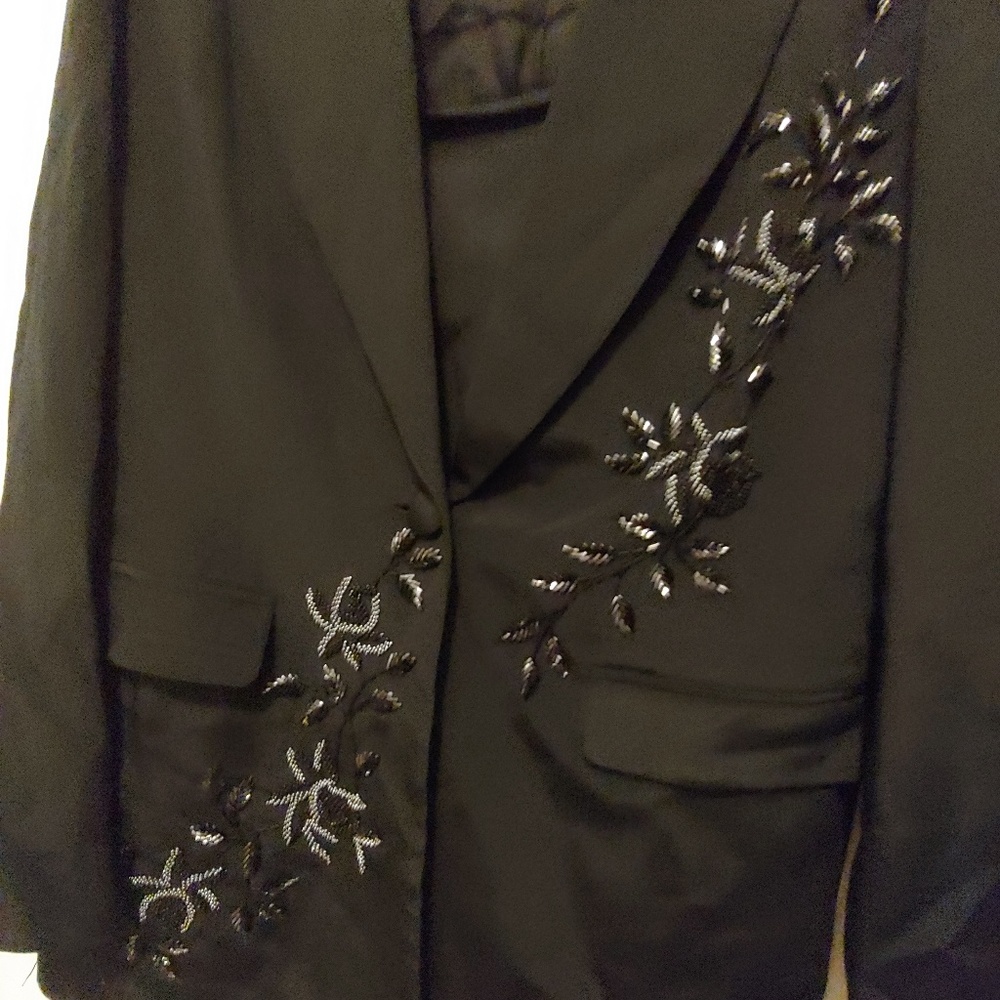Black skirt set